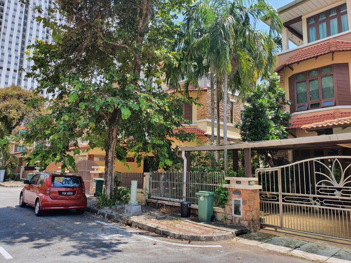 Eden Cosy Living Batu Ferringhi Exterior foto